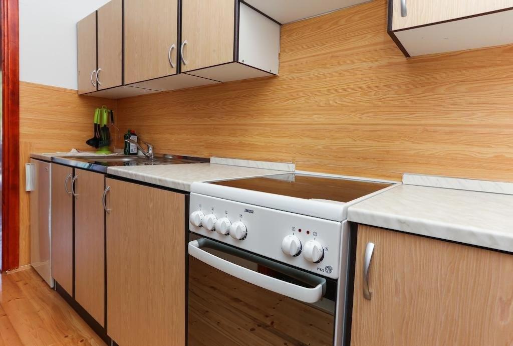 Apartments Lampalo Okuklje ภายนอก รูปภาพ