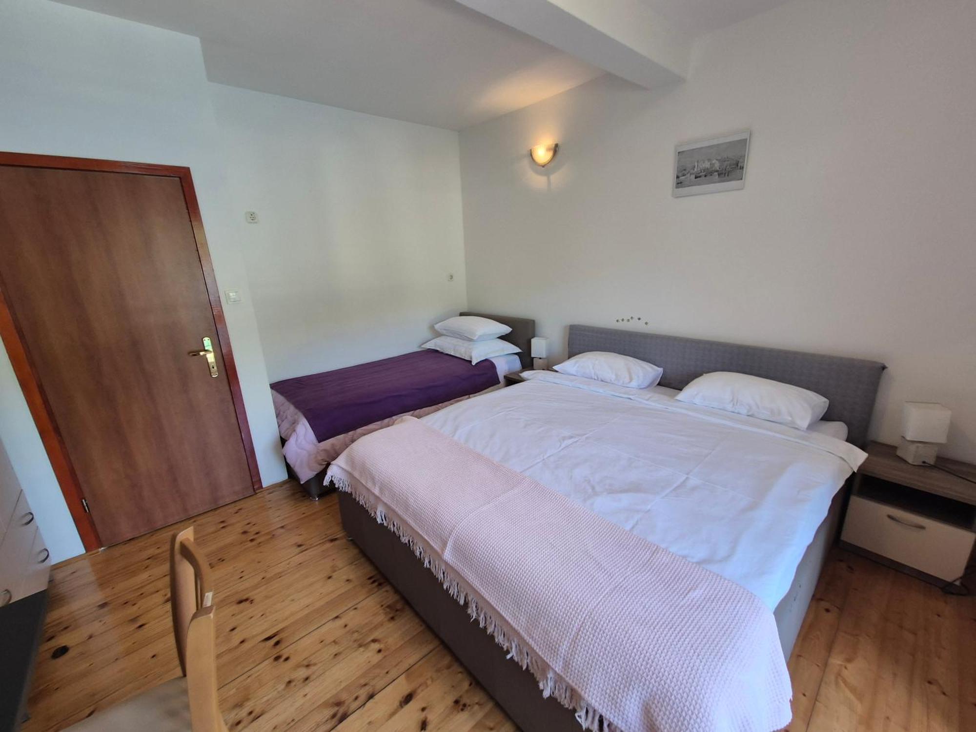 Apartments Lampalo Okuklje ภายนอก รูปภาพ